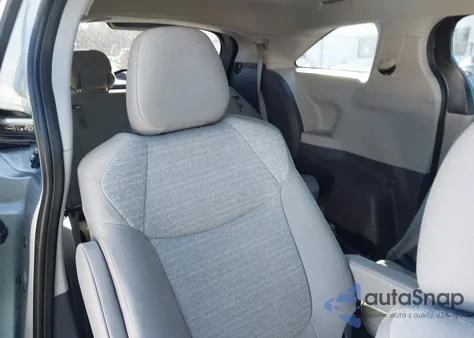 2021 Toyota Sienna Le from USA, damaged, VIN 5TDBRKEC7MS032685